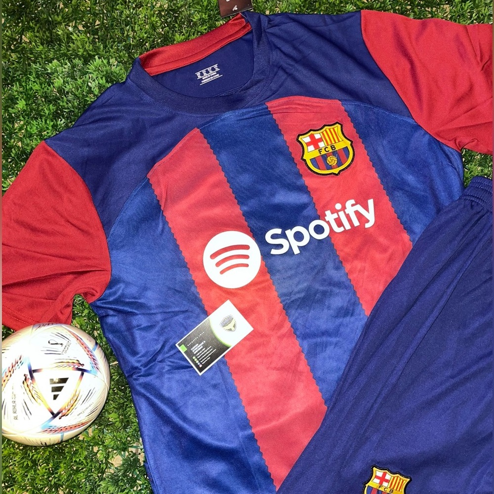 ⚽️FC BARCELONA🔥 SOCCER JERSEY and SHORTS